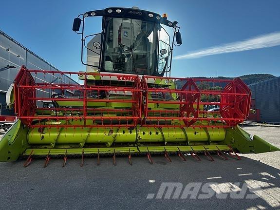 CLAAS Avero 240 콤바인 수확기