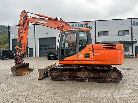Doosan DX140LC 대형 굴삭기 29톤 이상