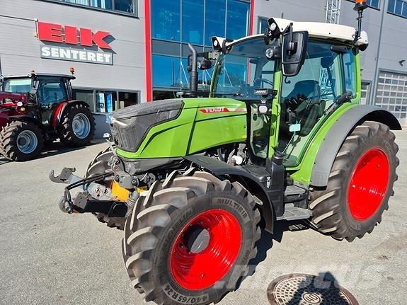 Fendt 211 트랙터