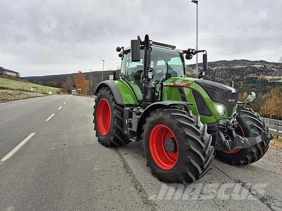 Fendt 724 트랙터