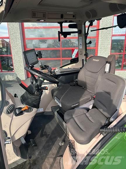 Fendt 724 VARIO 트랙터