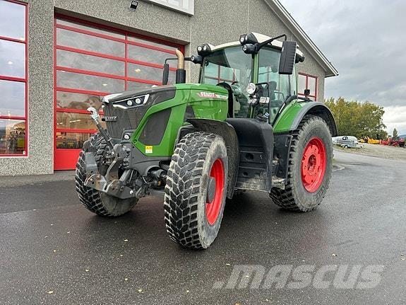Fendt 942 VARIO 트랙터