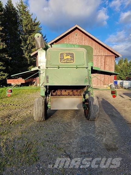 John Deere 1032 콤바인 수확기