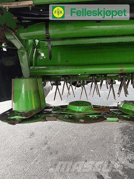 John Deere 328A 기타 목초 수확용 장비