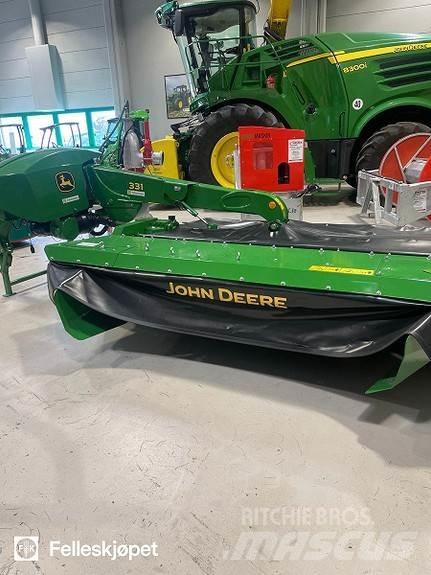 John Deere 331C 제초기