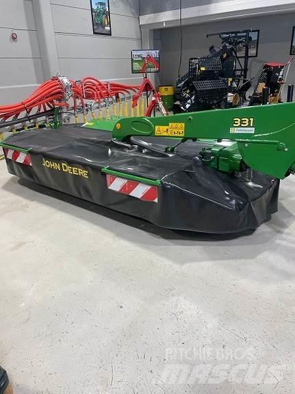 John Deere 331C 제초기