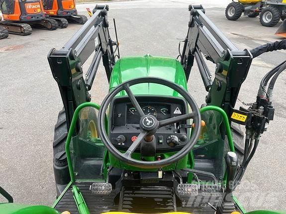 John Deere 5055E 트랙터