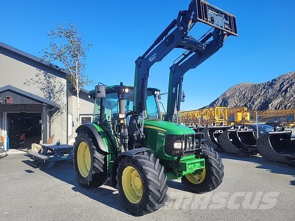 John Deere 5100 R 트랙터