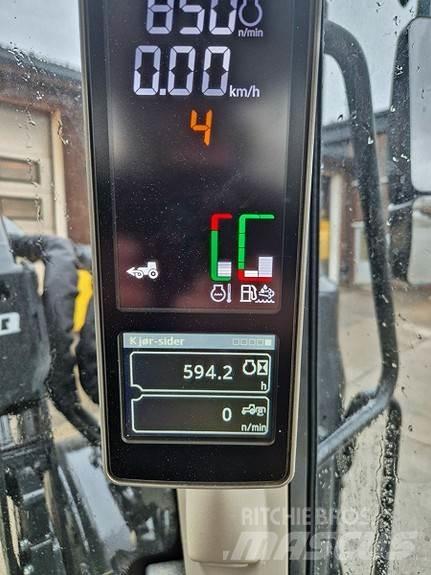 John Deere 6100M 트랙터