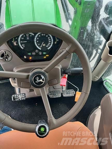 John Deere 6130R 트랙터