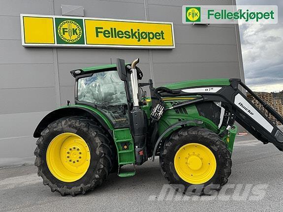 John Deere 6215R 트랙터