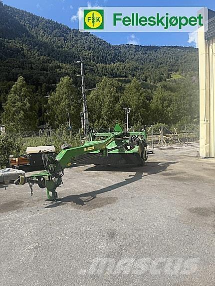 John Deere 630 기타 목초 수확용 장비