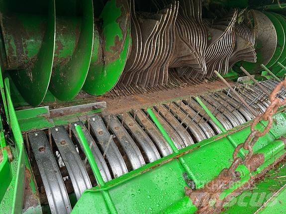 John Deere C440R 원형 곤포기