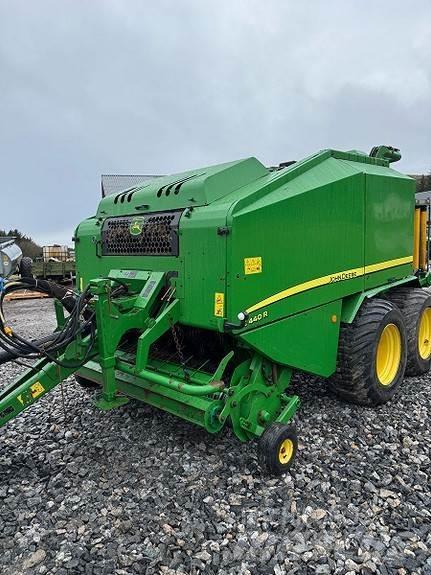 John Deere C440R 원형 곤포기