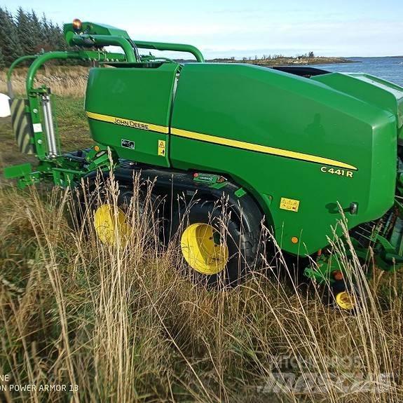 John Deere C441R 원형 곤포기