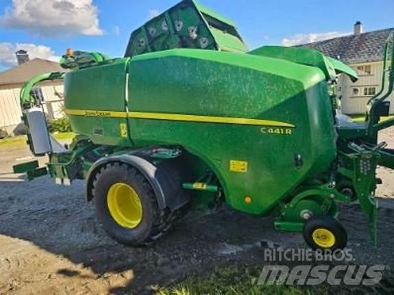 John Deere C441R 원형 곤포기