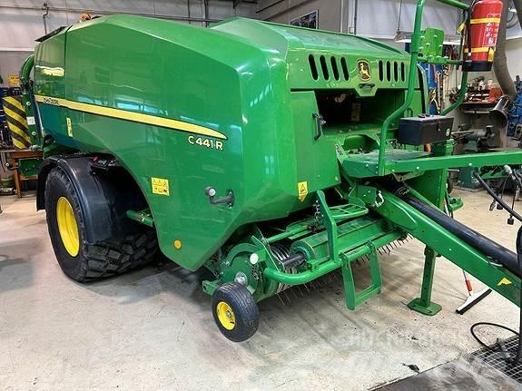 John Deere C441R 원형 곤포기