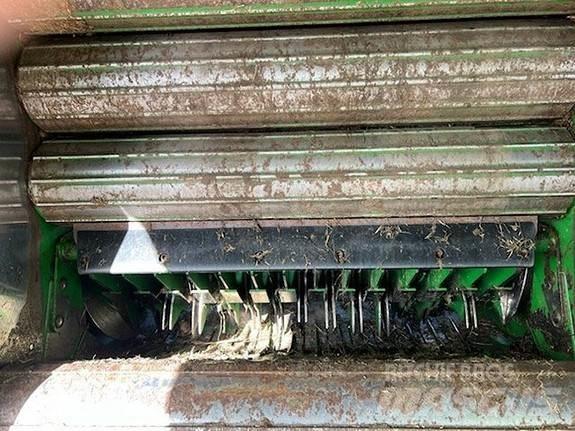 John Deere F441 원형 곤포기