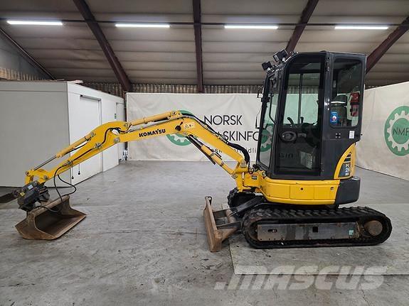 Komatsu PC26MR-3 소형 굴삭기 7톤 미만