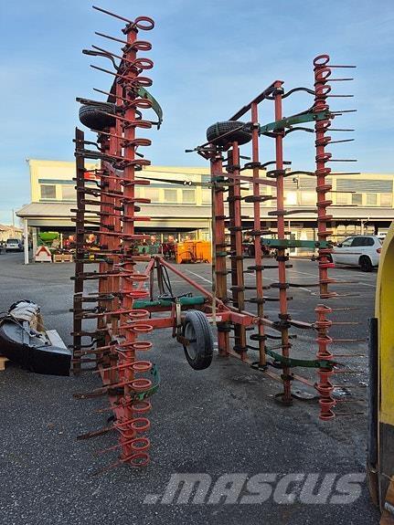 Kverneland  기타 경작 기계 및 부속품