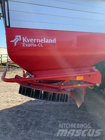 Kverneland CL 미네랄 살포기