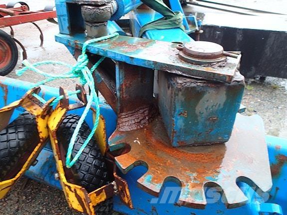 Lilleseth 2,5 m 제설 블레이드 및 제설기