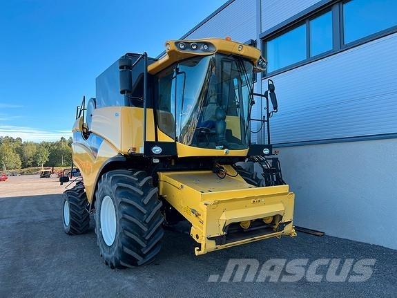 New Holland CX5080 콤바인 수확기