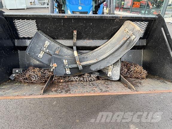 New Holland T4.75 트랙터