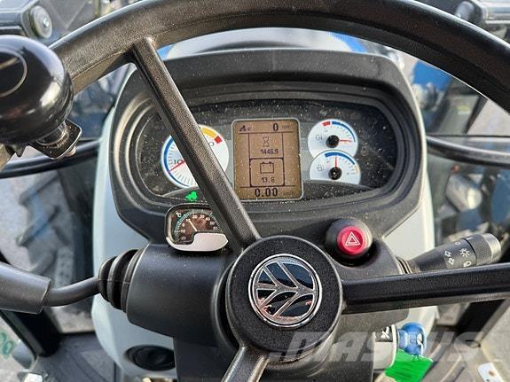 New Holland T4.75 트랙터