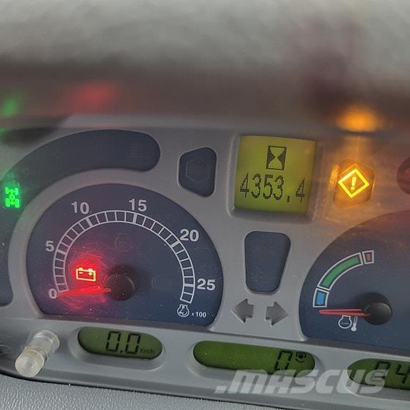 New Holland T6040 트랙터