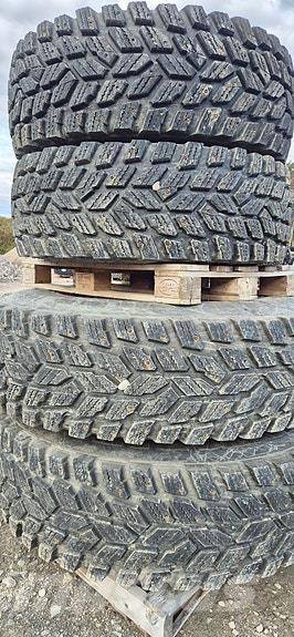 Nokian Hakkapelita 기타 도로 및 제설 기계