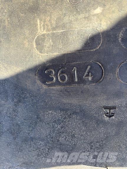 Nokian TRI 2 기타 도로 및 제설 기계