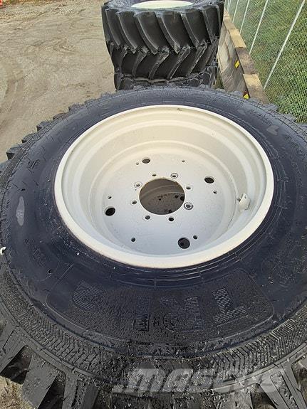 Nokian TRI2 타이어, 휠 및 림