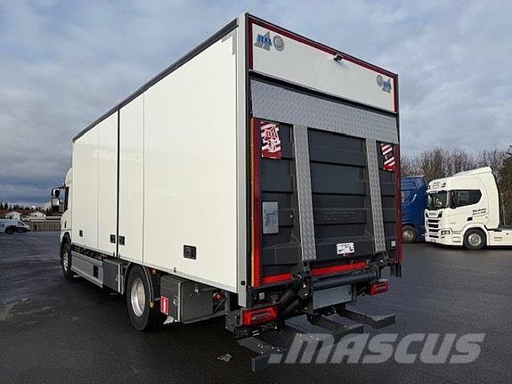 Scania P340 탑차 트럭