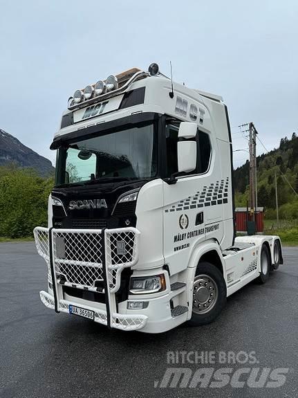Scania S730 6x2 트랙터 유닛
