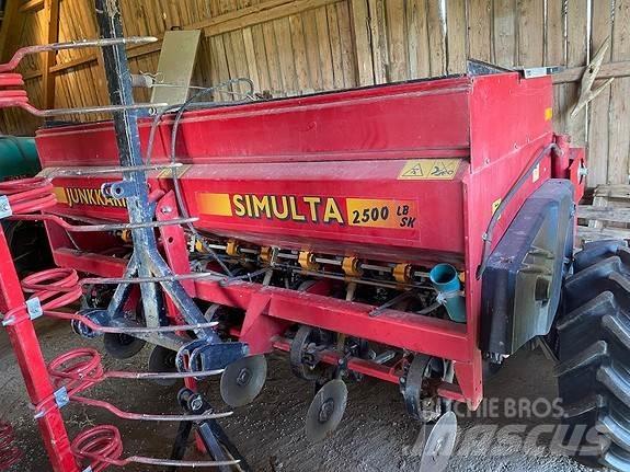Simulta 2500 LB/SK 미네랄 살포기