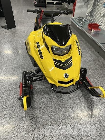 Ski-doo MXZ 120 설상차