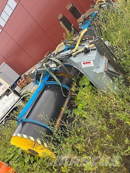 Snowek AH 330 기타 도로 및 제설 기계