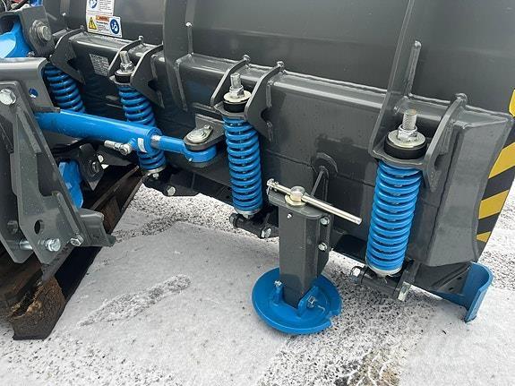 Snowek N360 제설 블레이드 및 제설기