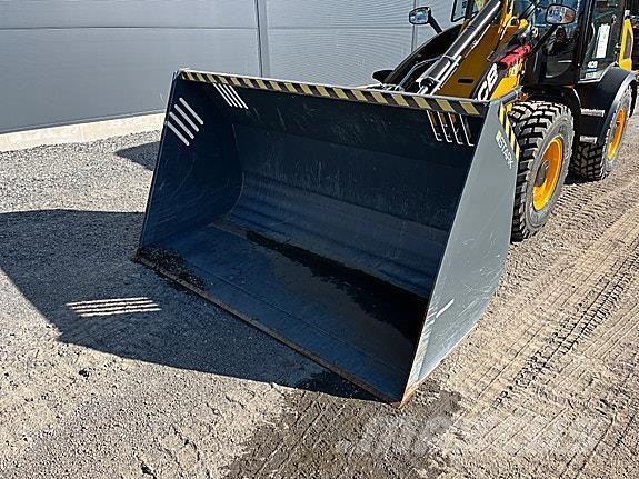 Stark LK2000 기타 도로 및 제설 기계