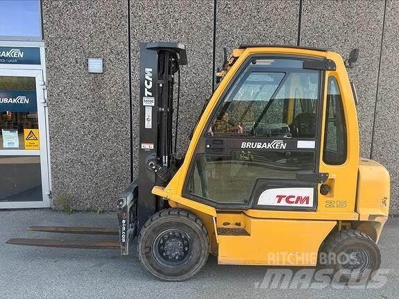 TCM FD25 디젤 지게차