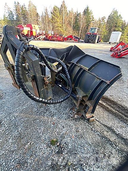 Tellefsdal 2700 V 제설 블레이드 및 제설기