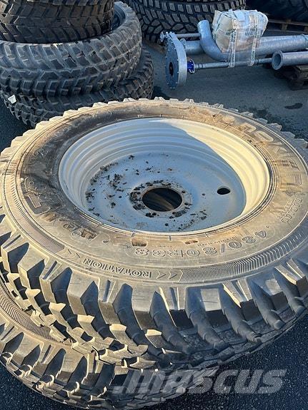  TRI Nokian 타이어, 휠 및 림