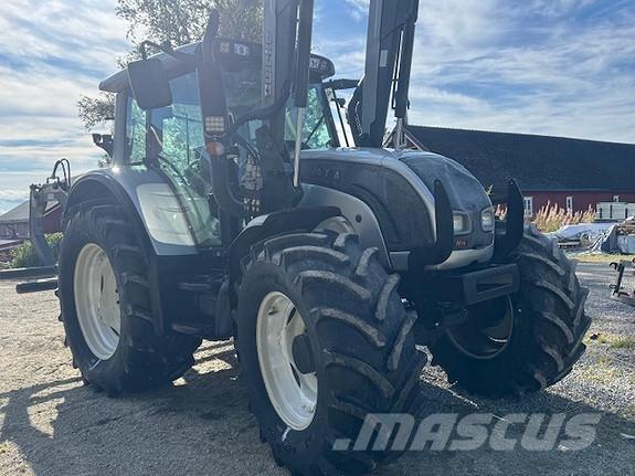 Valtra 142 Direct 트랙터