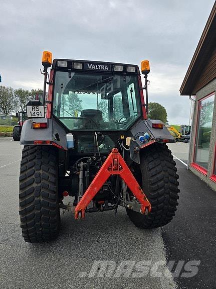 Valtra 6400 트랙터