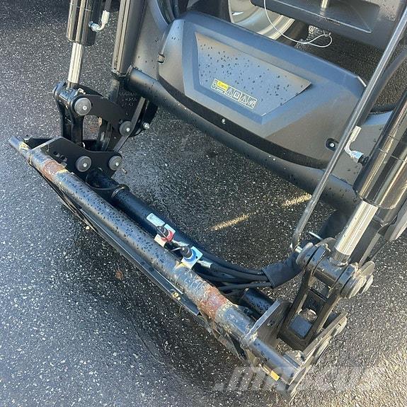 Valtra A115 트랙터