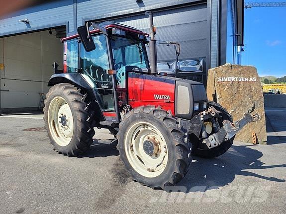 Valtra A75 - 4 트랙터