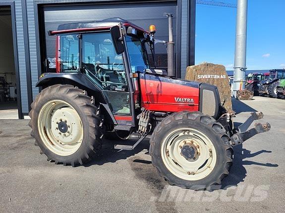 Valtra A75 - 4 트랙터