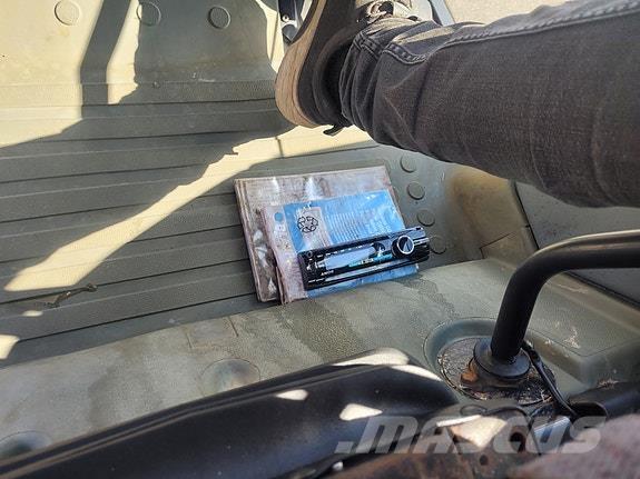 Valtra A75 - 4 트랙터