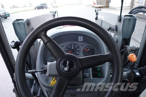 Valtra A85 트랙터